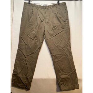 Dockers khaki pants mens 41 x 30 classic fit D3 high rise cuffed brown